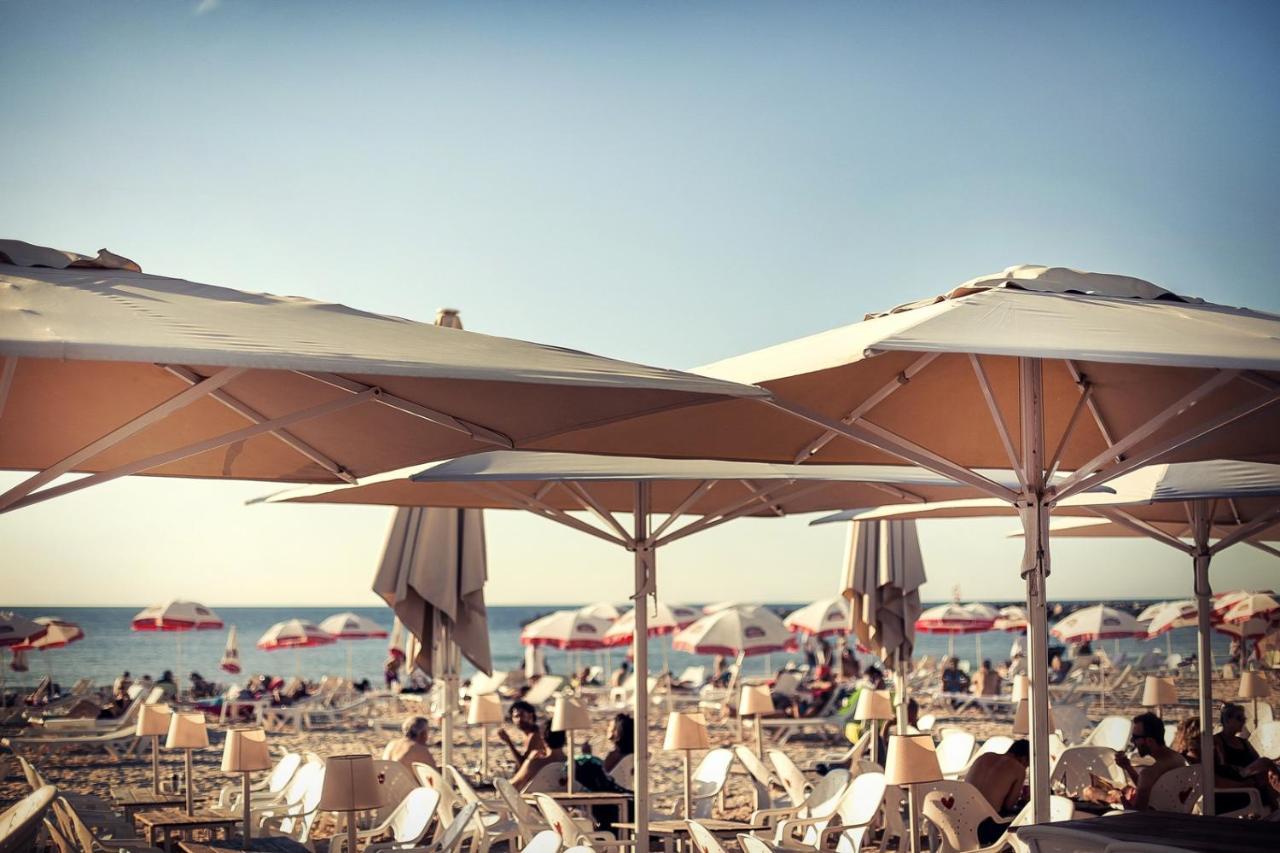 Beach Hotel By Zvieli Hotels Tel Aviv Exterior foto